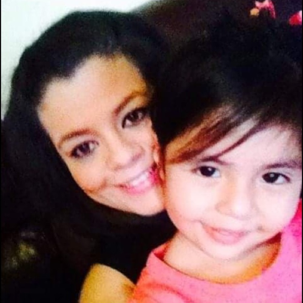 Meet your Posher, Elizabeth